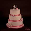 wedding cake with roses